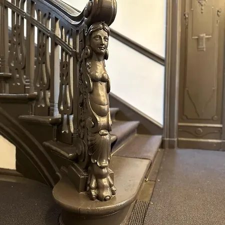 Seifert Am Kurfuerstendamm