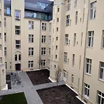 Seifert Am Kurfuerstendamm
